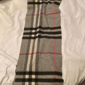 Authentic Burberry cashmere scarf in EUC